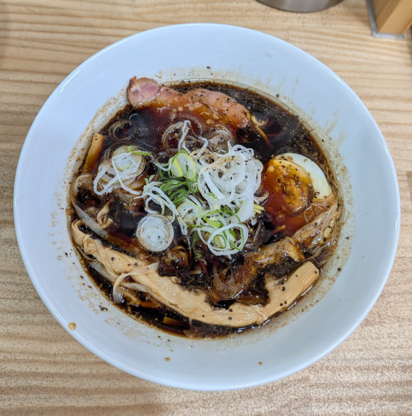 「古町ブラック拉麺（900円）」@古町めんの坊の写真