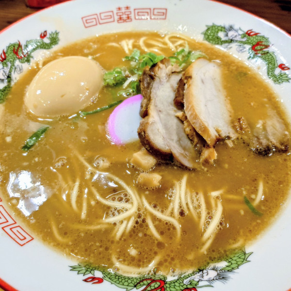 「半熟味玉 中華そば」@天鳳 新橋店の写真