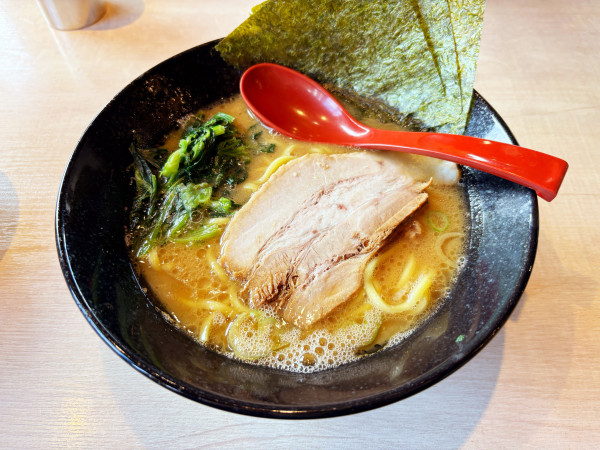 「ラーメン」@横浜家系ラーメン銀家 東俣野店の写真
