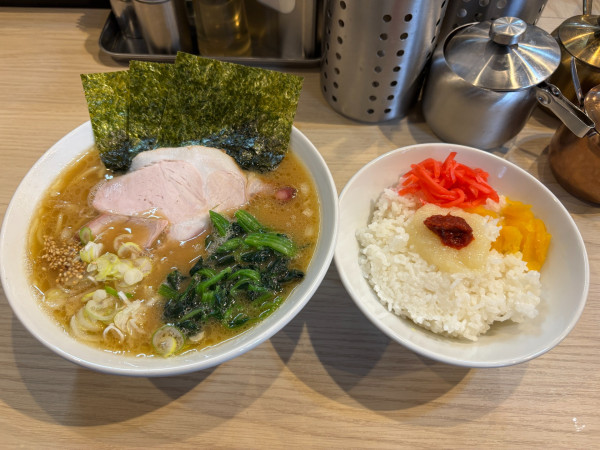 「ラーメン」@新家系ラーメン気骨家の写真