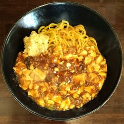 麻婆らーめん 1000円＋にんにく 100円