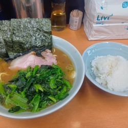 ラーメン・ほうれん草・半ライス