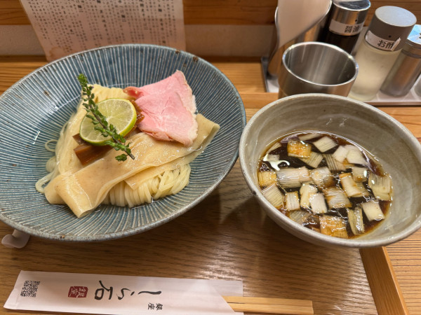 「昆布水つけ麺」@銀座らぁ麺 しら石の写真