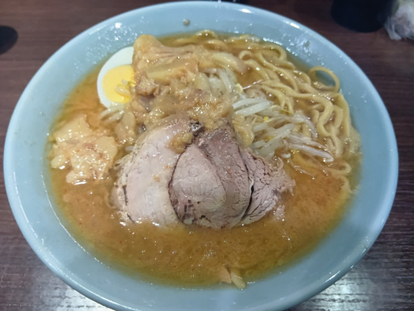 「海老味噌ラーメン麵半分　200ｇ」@ラーメン富士丸  西早稲田店の写真