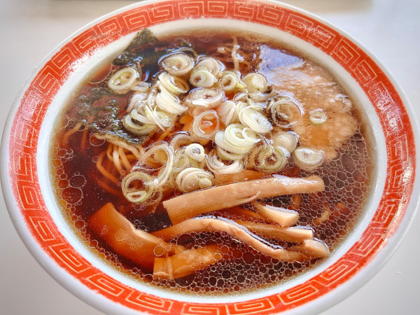 「ラーメン（650円）」@すずや食堂の写真