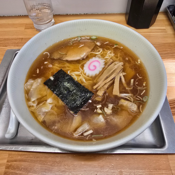 「ワンタン麺 小」@田無大勝軒の写真