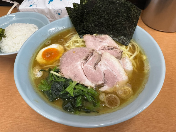 「特製ラーメン大 1100円」@横浜らーめん 武蔵家 綾瀬店の写真