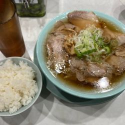 中華そば　950円(めし無料)