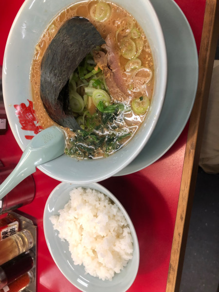 「ラーメン」@ラーメン山岡家 四日市塩浜店の写真