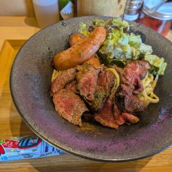 ブラックアンガスとハラミの牛油そば➕大盛り