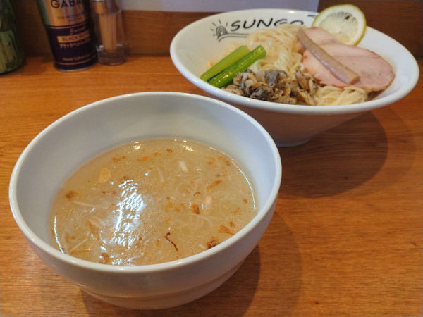 「牛っとアサリの潮つけ麺」@らぁ麺 SUNGOの写真