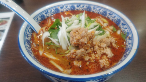 「タンタン刀削麺８８０円」@中国料理 祥龍房 飯能南口店の写真