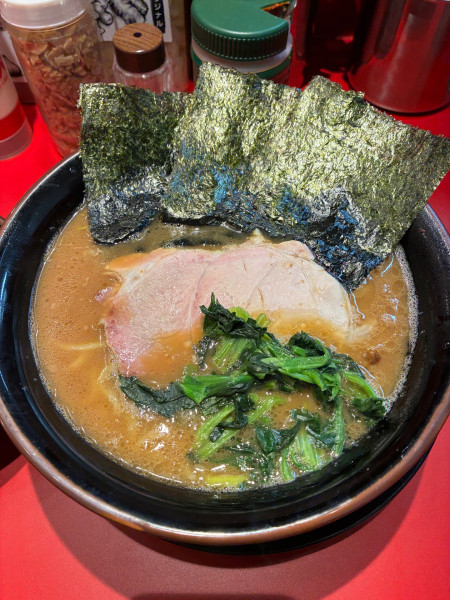 「ラーメン中盛り」@王道家味の継承店 カズ家の写真