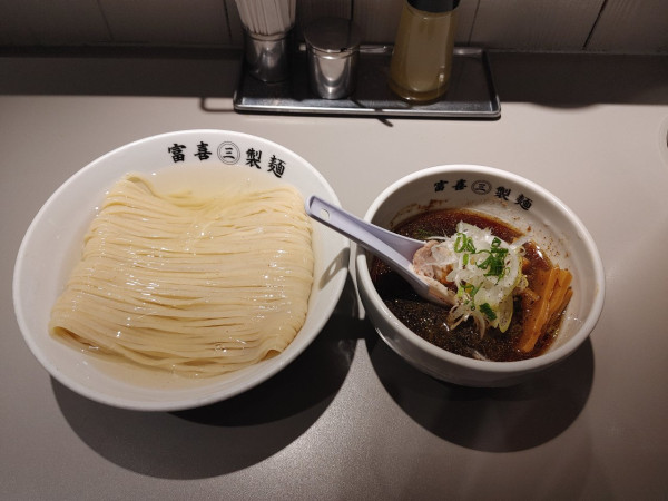 「鰹昆布水つけ麺　1350円」@富喜製麺研究所 六本木店の写真