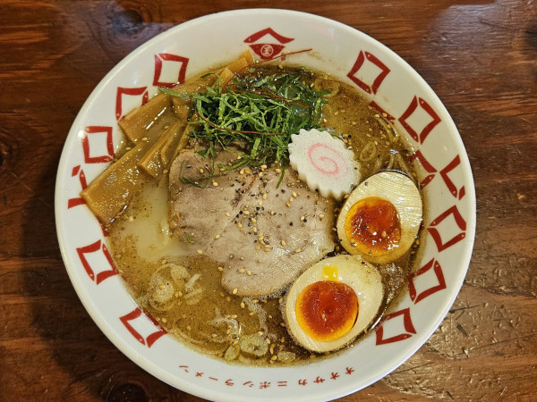 「塩味煮干しラーメン」@煮干しらーめん 四代目 玉五郎 鶴橋店の写真