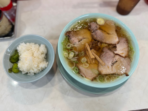 「中華そば790円＋無料めし」@なぎちゃんラーメン 江古田練馬旭丘店の写真