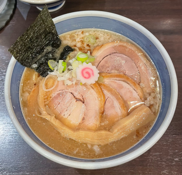 「ラーメン」@東京駅 斑鳩の写真