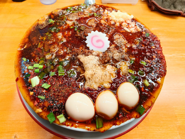 「旨辛痺麺(辛口)+まさお」@らーめん 護什番の写真