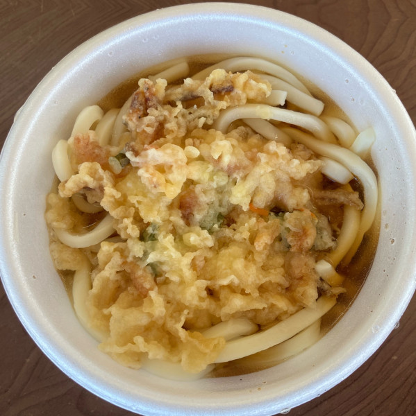 「天ぷらうどん400円」@オートパーラーシオヤの写真