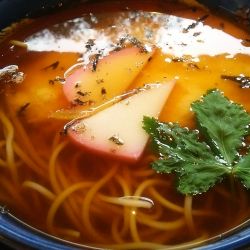 とろろ山かけ温そば 1030円