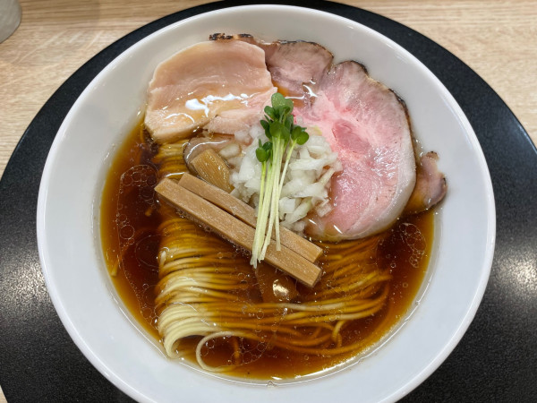 「醤油らーめん ¥1050」@麺屋 伊藤の写真