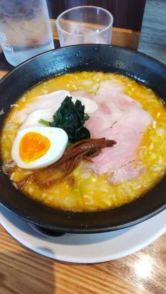 「鶏白湯みそ」@ラーメン屋やすひらの写真