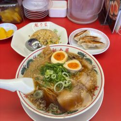 京都背脂醤油ラーメン