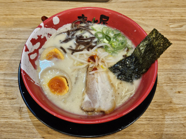 「煮玉子牛白湯」@ラーメン まこと屋 高槻高西の写真