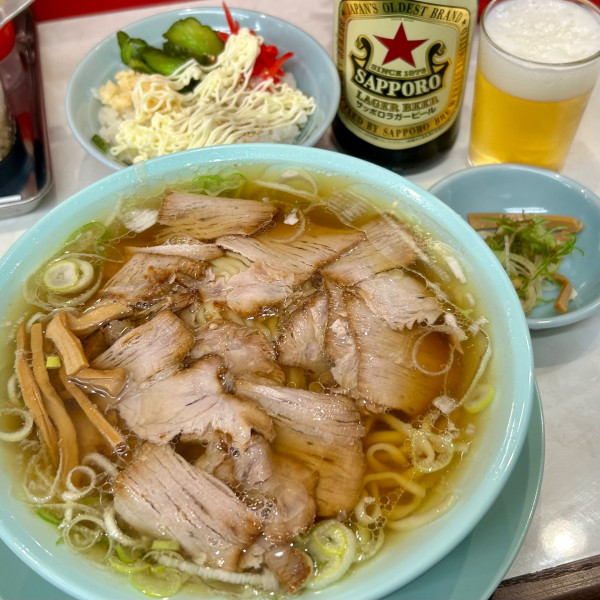 「中華そば＋瓶ビール＋無料めし」@なぎちゃんラーメン 白楽店の写真
