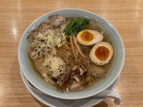 「特製中華そば / 淡口醤油」@つけ麺・中華そば 燦の写真