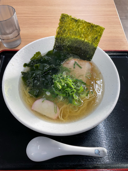 「ラーメン塩(半麺)」@中華そば 岩三郎の写真