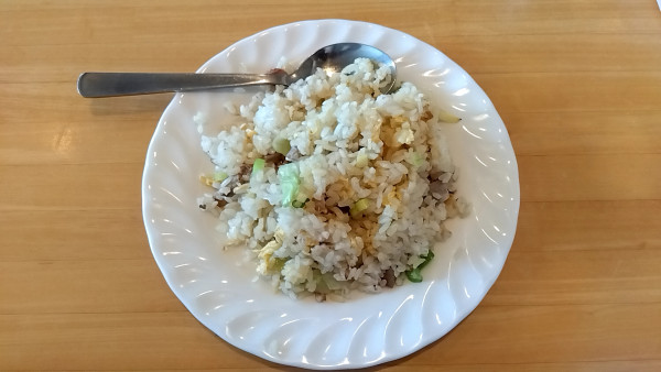 「半チャーハン（４００円）」@中国家庭料理 楽苑の写真