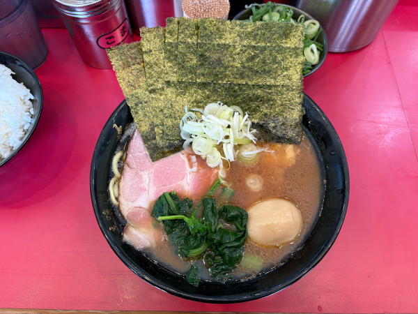 「特選らぁめん」@立喰いらぁめん たいせいの写真