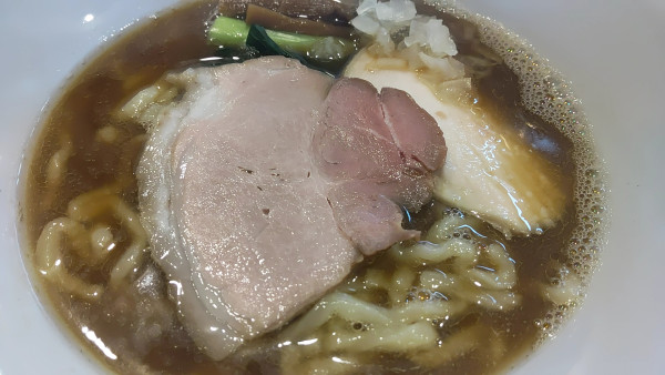 「煮干しラーメン」@手打ち カドワキの写真