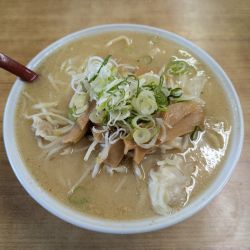 みそワンタンメン大盛　1290円