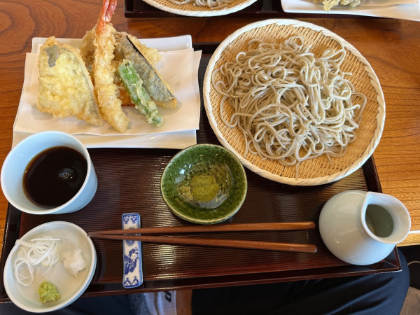 「天ざるそば（並盛）1,750円」@そば処 まるたの写真
