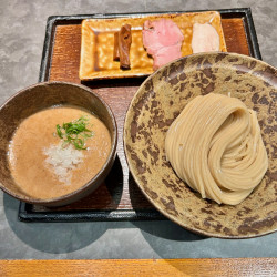 つけ麺（小：1100円）