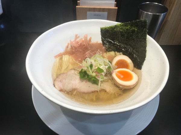 「節そば 塩 900円 + クーポン味玉」@ワタリガラスの写真