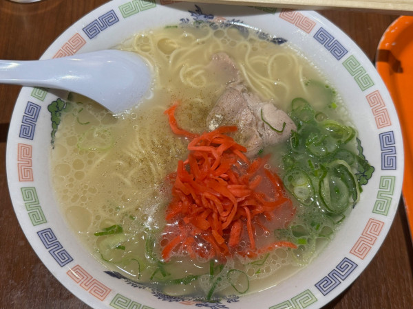 「博多ラーメン　普通」@博多ラーメン はかたや 川端店の写真