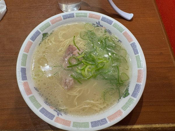 「博多ラーメン　普通」@博多ラーメン はかたや 川端店の写真