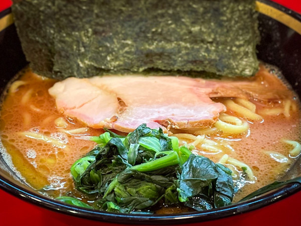 「ラーメン（固め）＋ライス食べ放題」@横濱家系ラーメン 野中家の写真