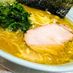 ラーメン中（固め・多め）＋玉子丼（限定）