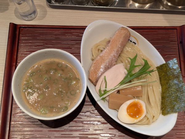 「鶏白湯魚介つけ麺並200g」@ヒキュウ 御影店の写真