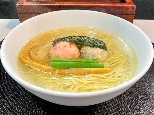 「塩らぁ麺」@麺や金時の写真