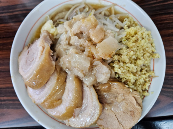 「ラーメン+豚3枚追加+刻みショウガ」@ゆのんずラーメンの写真