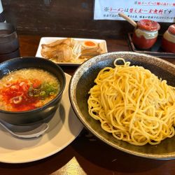 特製赤辛豚つけ麺
