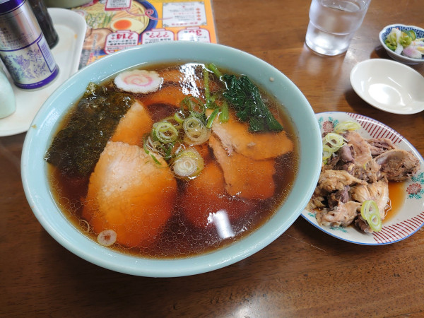 「チャーシュー麺+半ライス」@手打中華 やたべの写真