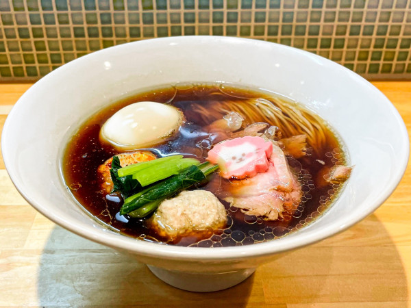 「特製中華そば（醤油）＋チャーマヨ丼」@猫と月の写真