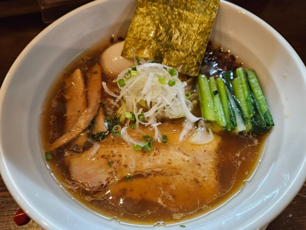 「味玉醤油らーめん」@麺や 海心 umiの写真