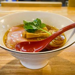 （竹）中華そば（醤油）＋ワンタン皿